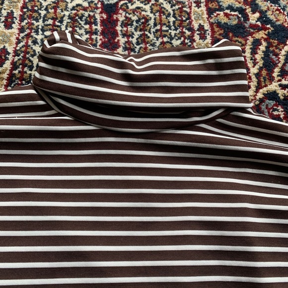 striped turtleneck - Picture 4 of 4